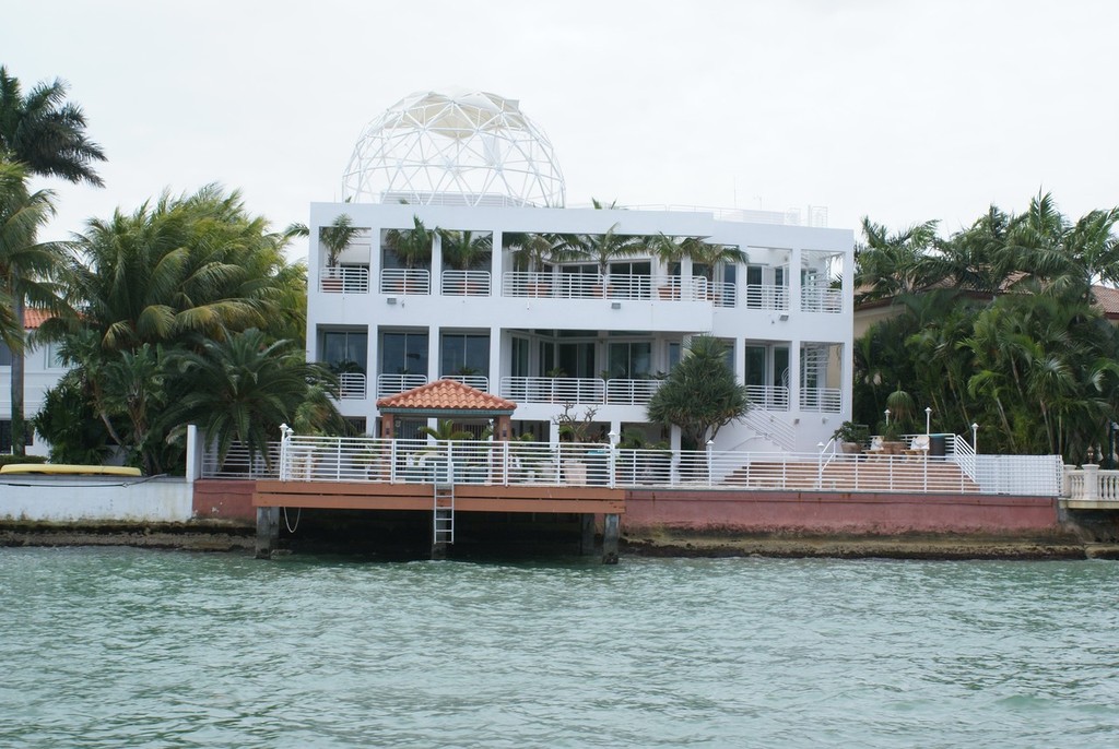 Poor Ricky Martin, the singer’s waterfront mansion is not as large as Julio’s.   © Bob Wonders